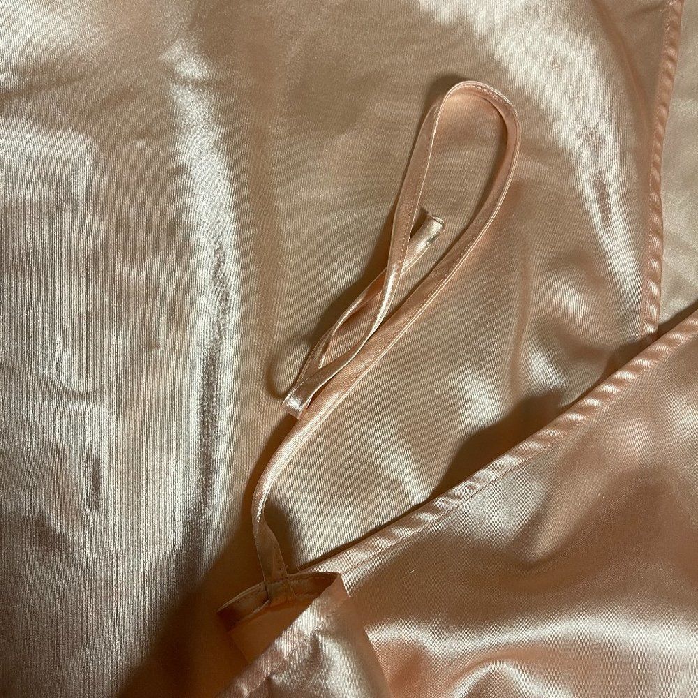 Madison Studio Peach Robe Medium - Picture 11 of 12